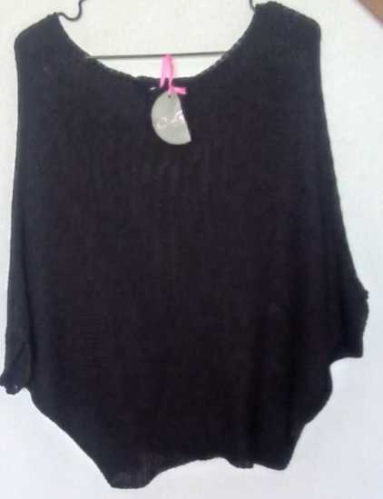 Pull chauve souris neuf taille 40