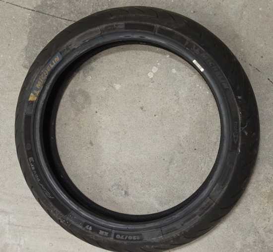 Pneu moto 120 70 zr 17